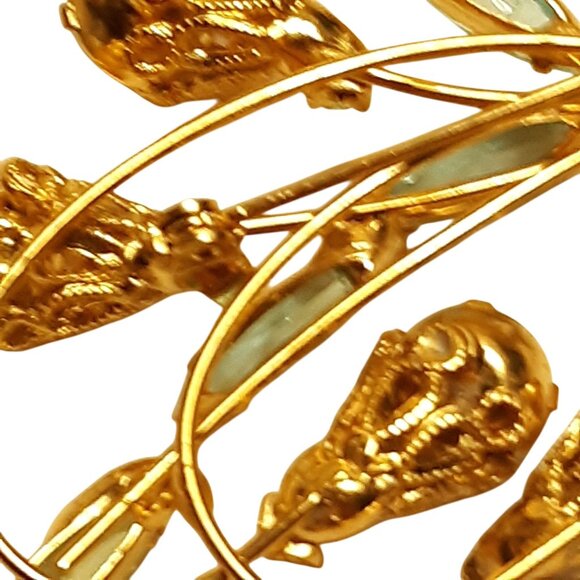 Vintage Gold Tone Floral Brooch Aqua Rhinestones & Enamel Detailing - Picture 4 of 7